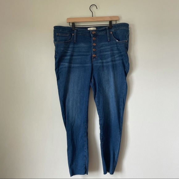 Madewell 9” Button Front Mid-Rise Skinny Jeans - Picture 3 of 9